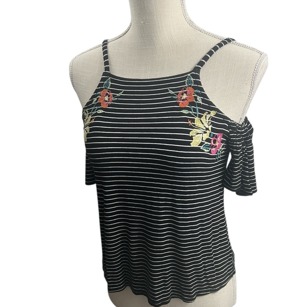Art Class Striped Black Cold Shoulder Top with Floral Embroidery Juniors large